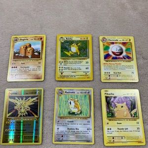 Lot of 6 rare Pokémon cards